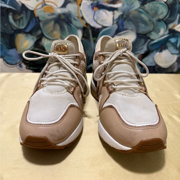 Michael Kors Women's Liv Trainer Wedge Sneakers Sporty Tan Gold Mesh Size 6 - Picture 2 of 15